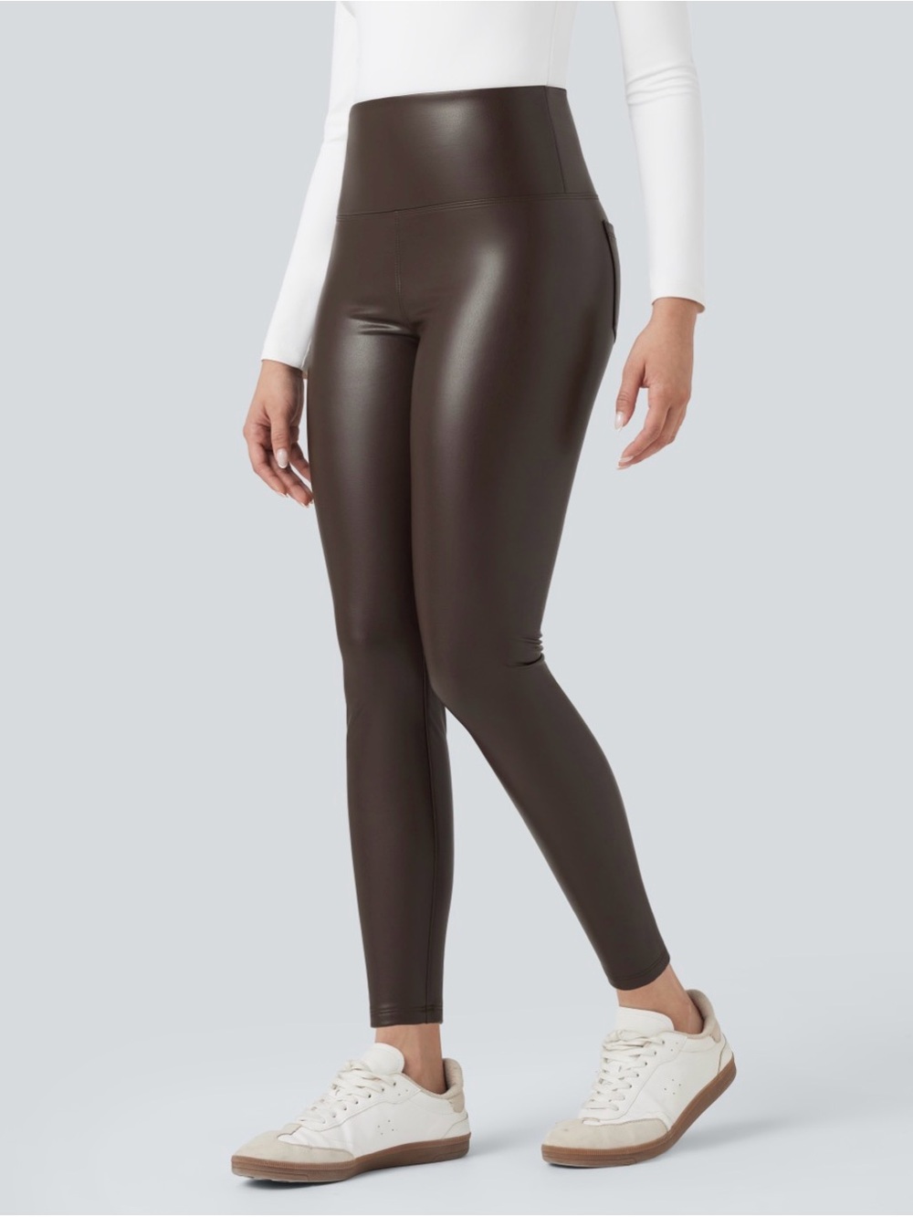 HALARA High Waisted Tummy Control Stretchy
PU Fleece Skinny Leggings w Pockets L